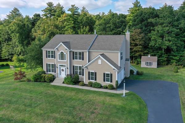 14 Francis Dr, Upton, MA 01568