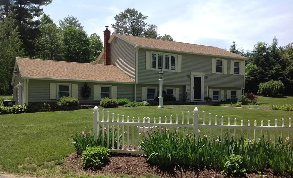 30 Meadow Rd, Ware, MA 01082