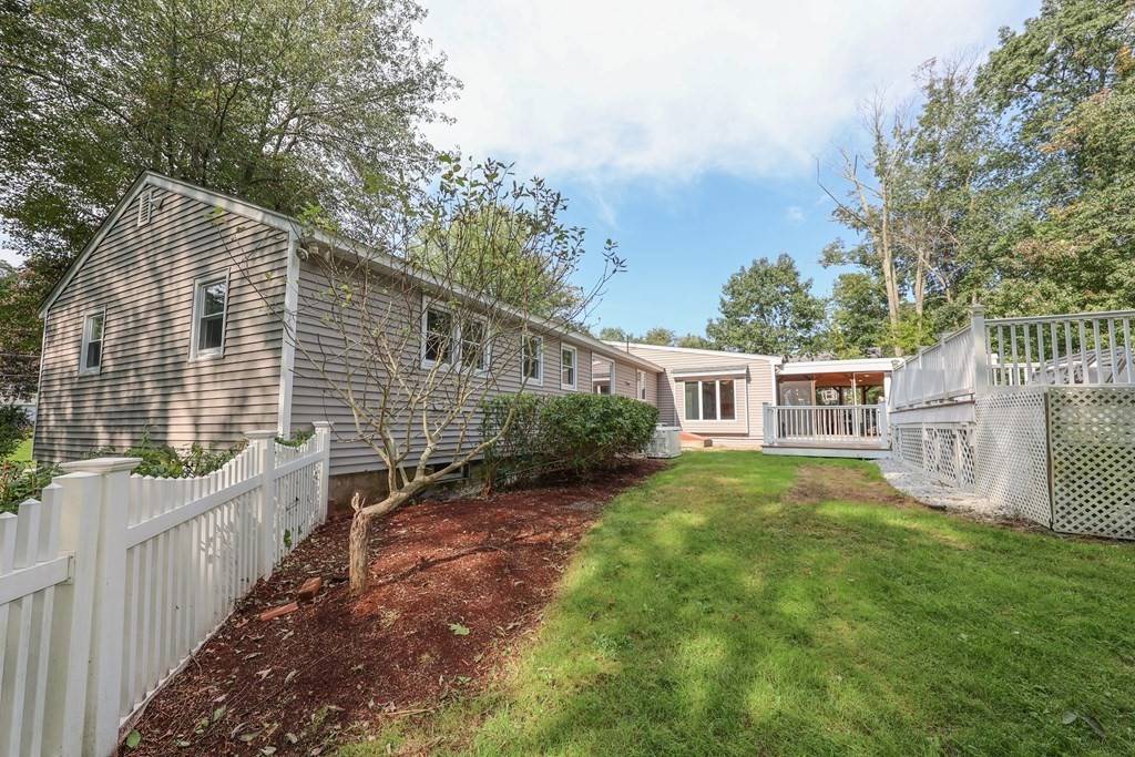 Chelmsford, MA 01824,36 Clover Hill Dr