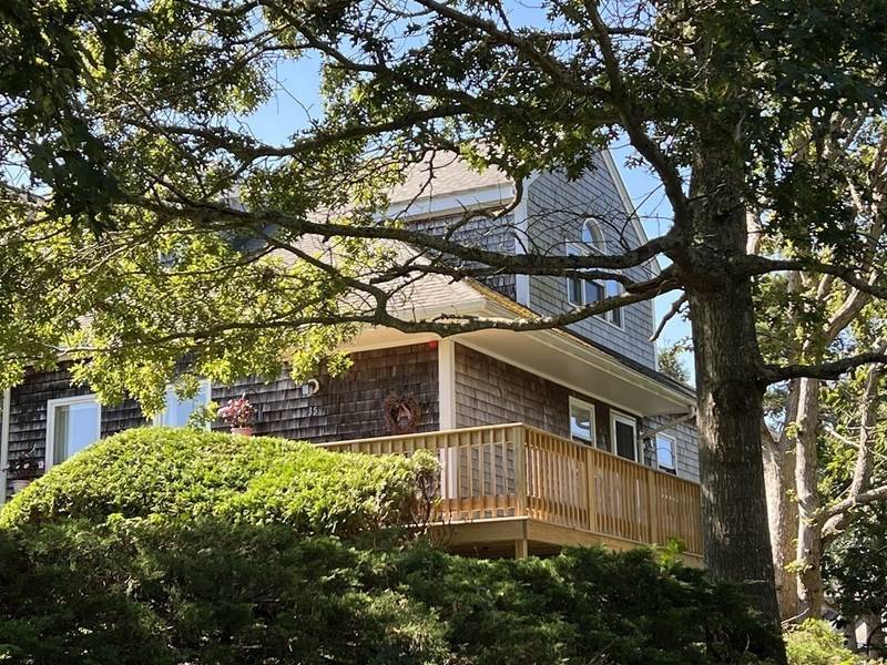 35 Harbor Hill Dr #35, Bourne, MA 02532