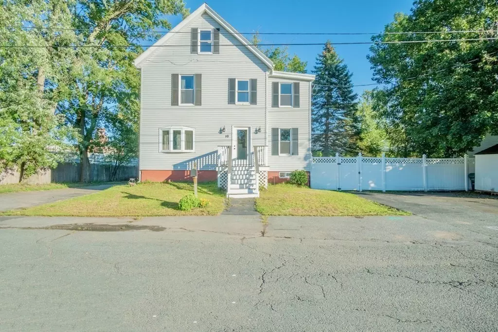 Danvers, MA 01923,10 Maple Avenue