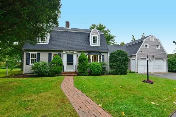 7 Carleton Circle, Falmouth, MA 02536