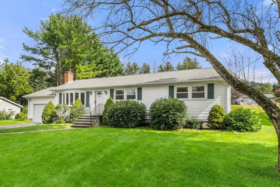 4 Mary Ann Drive, Grafton, MA 01536