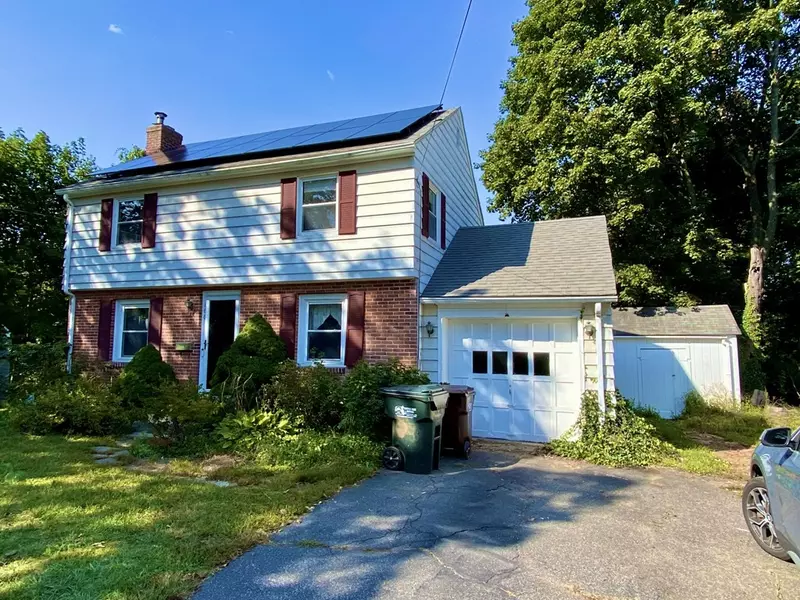 166 Central St, Auburn, MA 01501