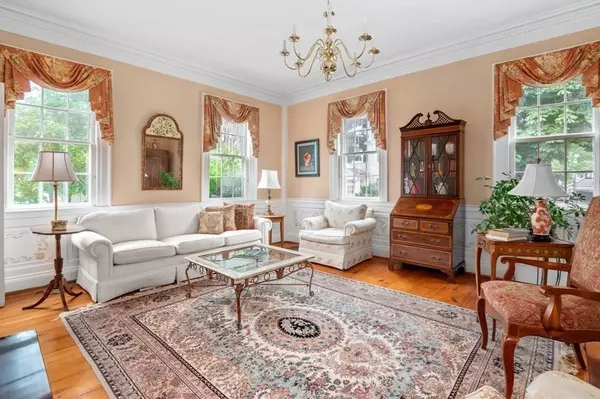 Newburyport, MA 01950,2 Fruit Street