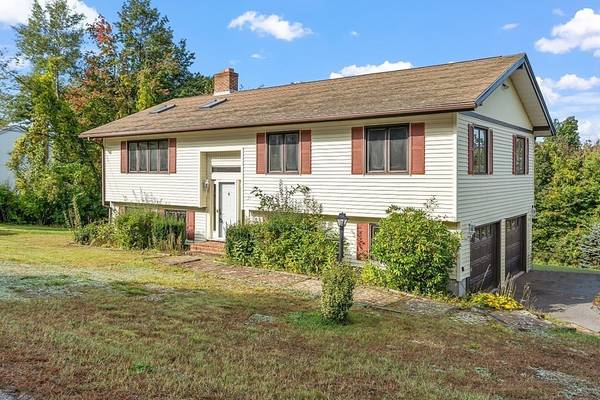 21 Lindsay Ln, Athol, MA 01331