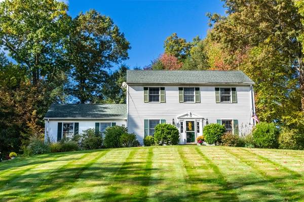 1 Brookside Cir, Wilbraham, MA 01095