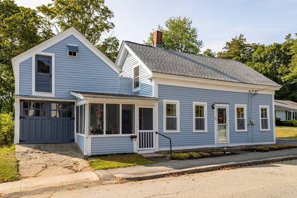 125 Lake Ellis Rd, Athol, MA 01331