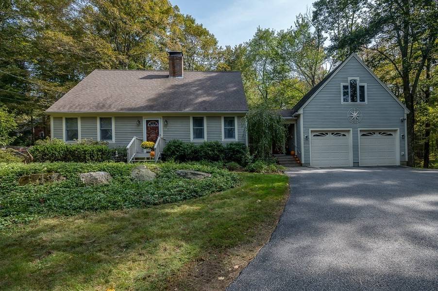 152 Warren Rd, Brimfield, MA 01010