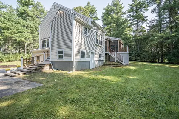 Lakeville, MA 02347,85 Pickens St