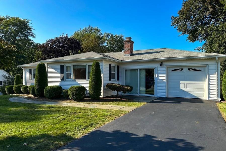 123 Granby Rd, South Hadley, MA 01075