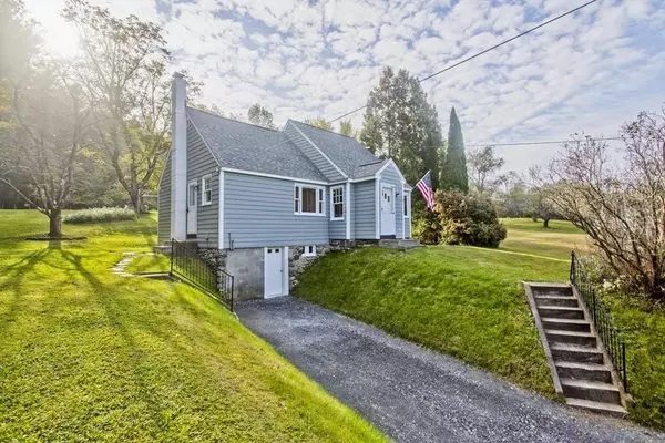 Cummington, MA 01026,605 Berkshire Trail