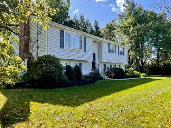 106 West Street, Medfield, MA 02052