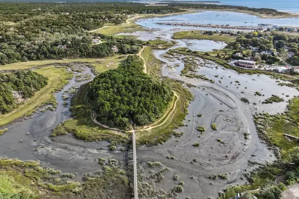 Wellfleet, MA 02667,120 Pine Point Rd