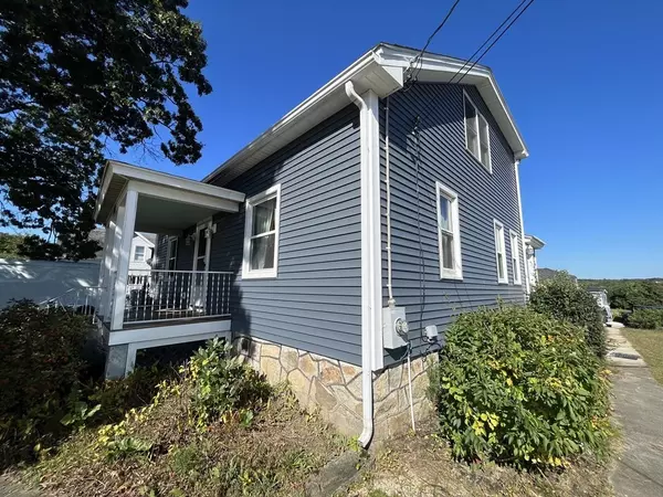 46 County St, Blackstone, MA 01504