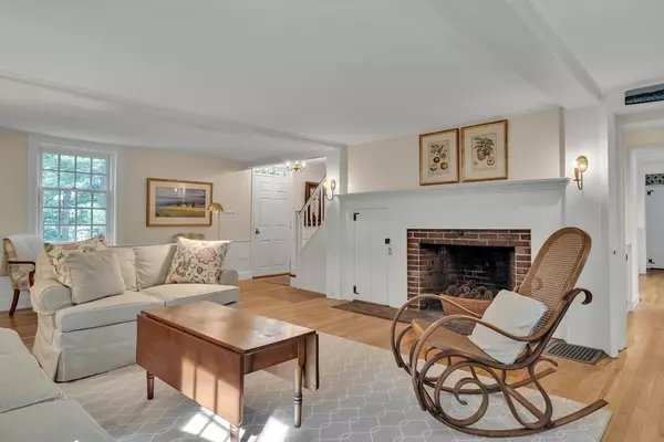Lexington, MA 02421,25 Fair Oaks Dr