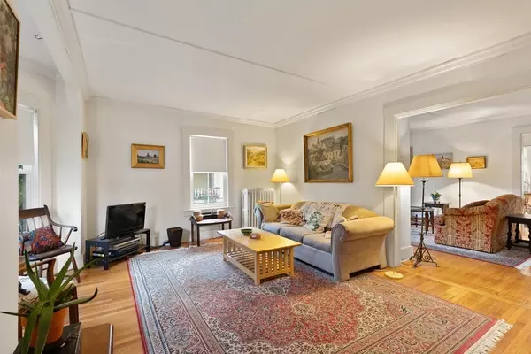 Maynard, MA 01754,15 Brooks St