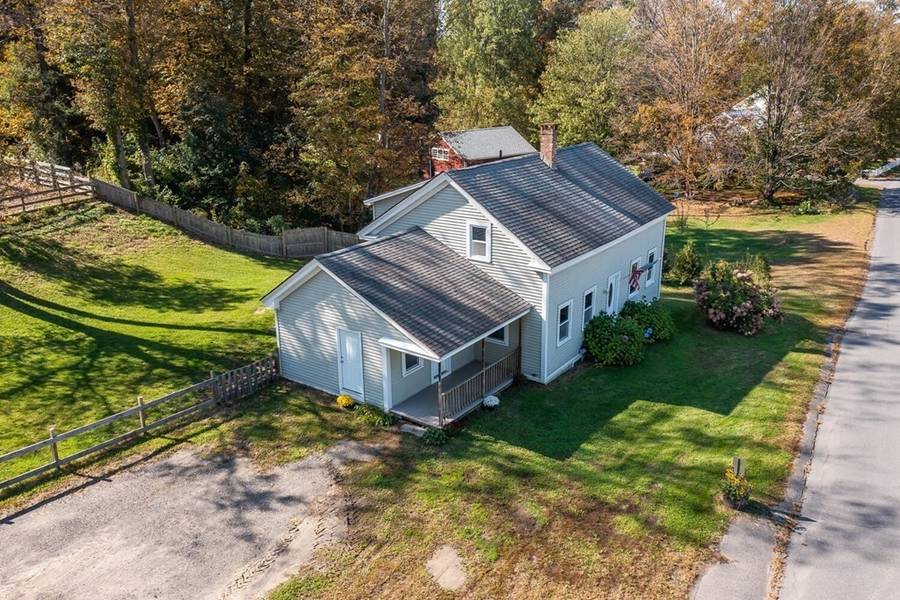 7 Mount Warner Rd, Hadley, MA 01035