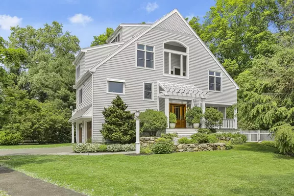 27 Schooner Ridge, Marblehead, MA 01945