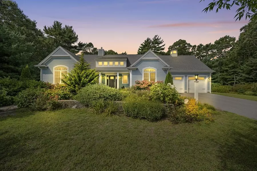 15 Camden Ln, Mashpee, MA 02649