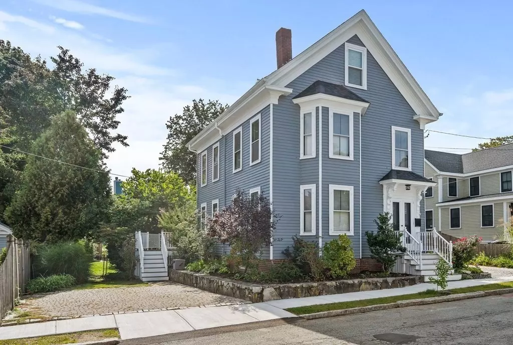 Newburyport, MA 01950,5 Butler St #1