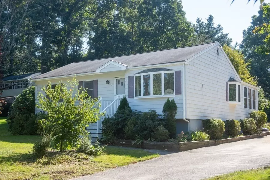 441 Chamberlain St, Holliston, MA 01746