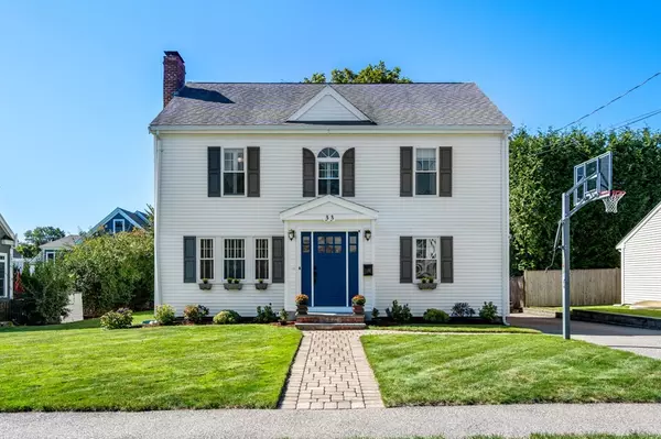 33 Horace St, Needham, MA 02494