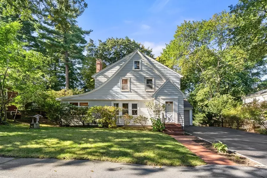 49 Pierrepont Rd, Newton, MA 02462