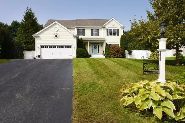 44 Pioneer Trail, Plymouth, MA 02360