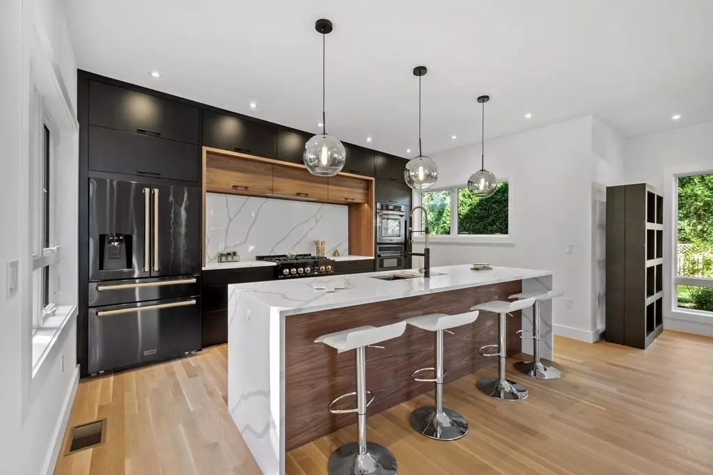 Lexington, MA 02420,445-B Massachusetts #B