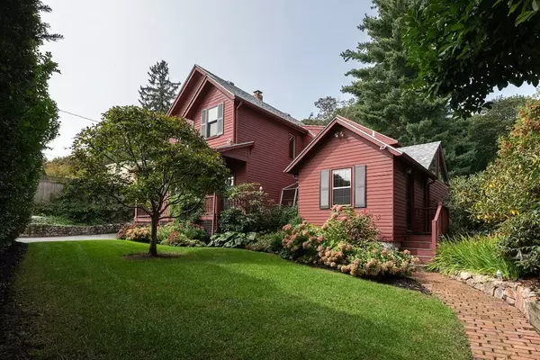 Lexington, MA 02421,3 Fern St