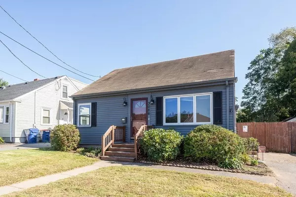 3086 Acushnet Ave, New Bedford, MA 02745