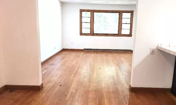 Randolph, MA 02368,58 Fitch Ter