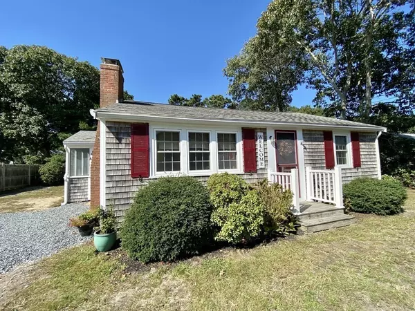 Dennis, MA 02639,23 Naushon Rd