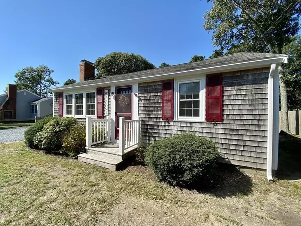 Dennis, MA 02639,23 Naushon Rd