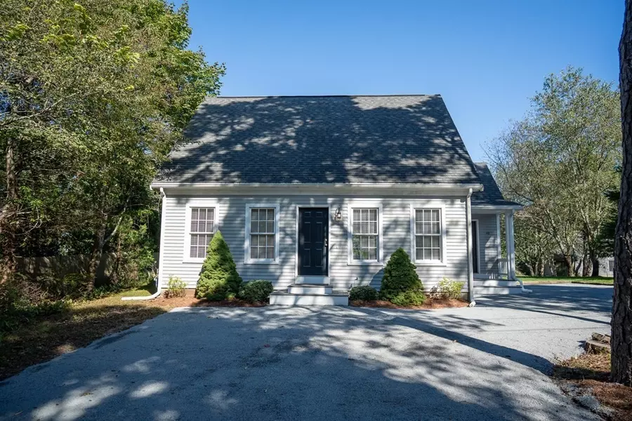 40 Old Church St, Yarmouth, MA 02675