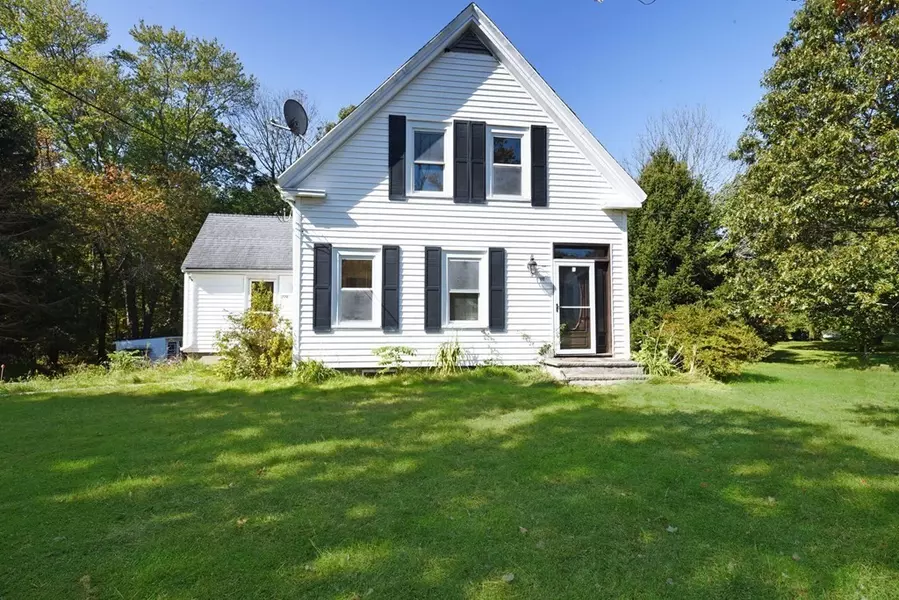 226 Elm Street, Hanson, MA 02341