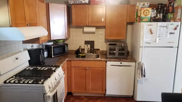 Randolph, MA 02368,8 Michael Rd