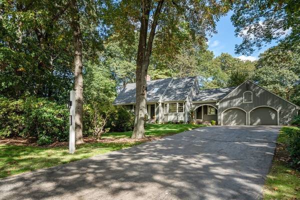 Lynnfield, MA 01940,16 Yorkshire Dr