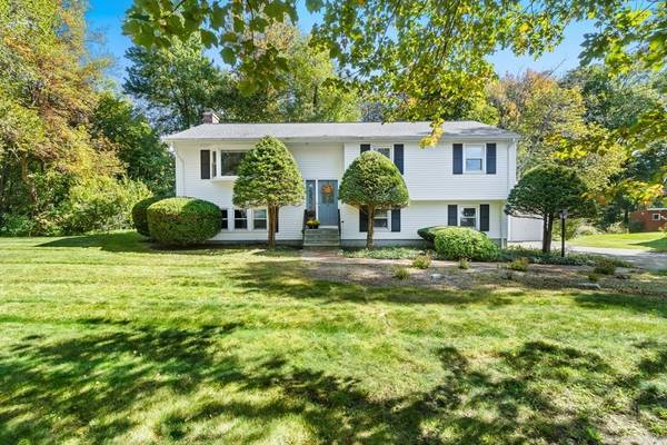 14 Hill Street, Wayland, MA 01778