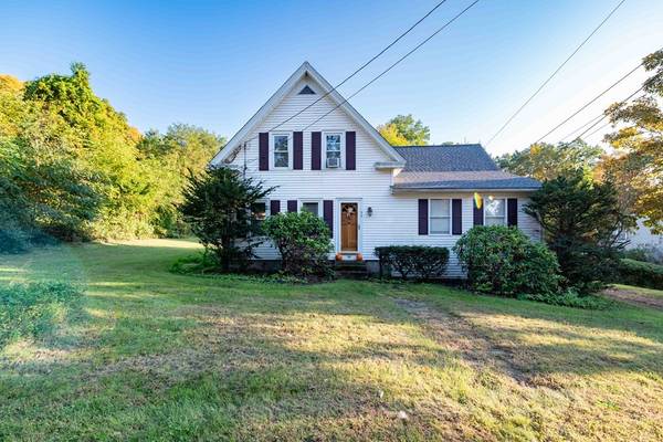 59 Maple St, Belchertown, MA 01007