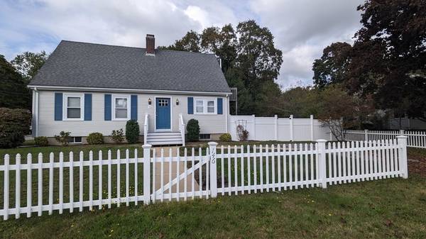 146 County St, Seekonk, MA 02771