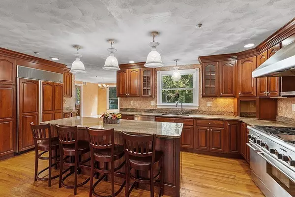 Clinton, MA 01510,7 Stonebridge Cir