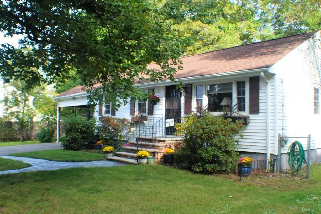 Randolph, MA 02368,10 Maple Circle