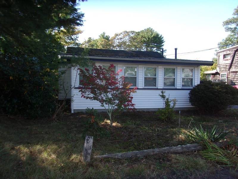 22 Fearing Street, Wareham, MA 02532