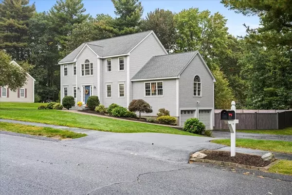 Sutton, MA 01590,22 Wildflower Dr