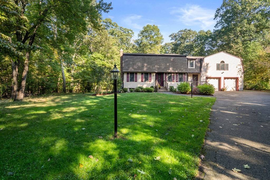 Canton, MA 02021,22 Robbin Road