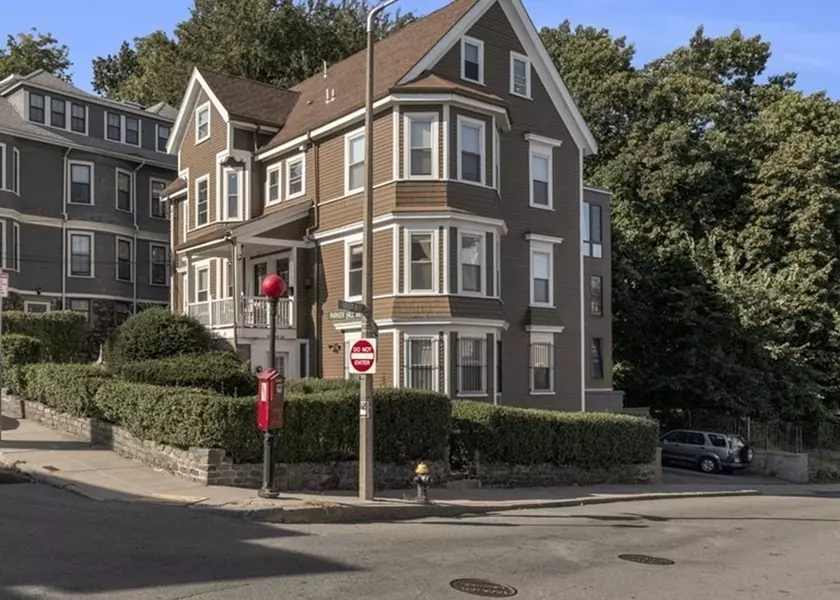 813 Parker Street, Boston, MA 02120