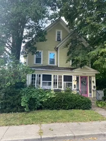 15-17 Canby St, Holyoke, MA 01040