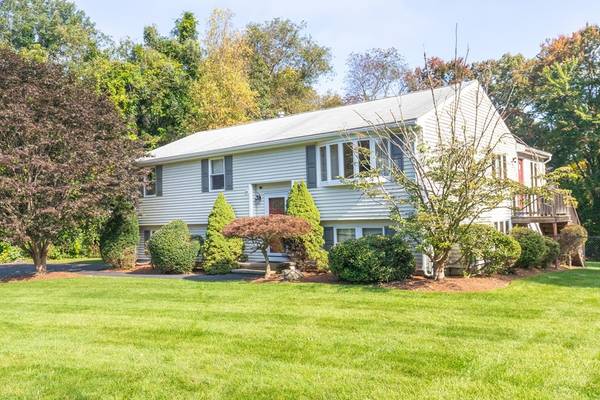 7 Apple Orchard Dr, Billerica, MA 01821